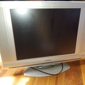 Sylvania 17" television